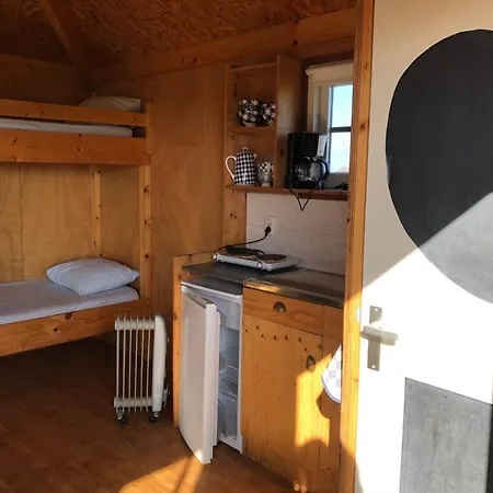 Feriegård Boerencamping Duinzoomhoeve - Hooiberghut Eba