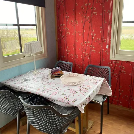 Boerencamping Duinzoomhoeve - Hooiberghut Eba Feriegård