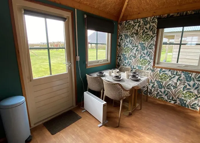 Boerencamping Duinzoomhoeve - Hooiberghut Eba Agroturismo *