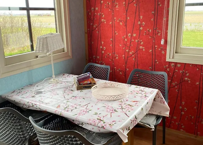 Boerencamping Duinzoomhoeve - Hooiberghut Eba Agroturismo