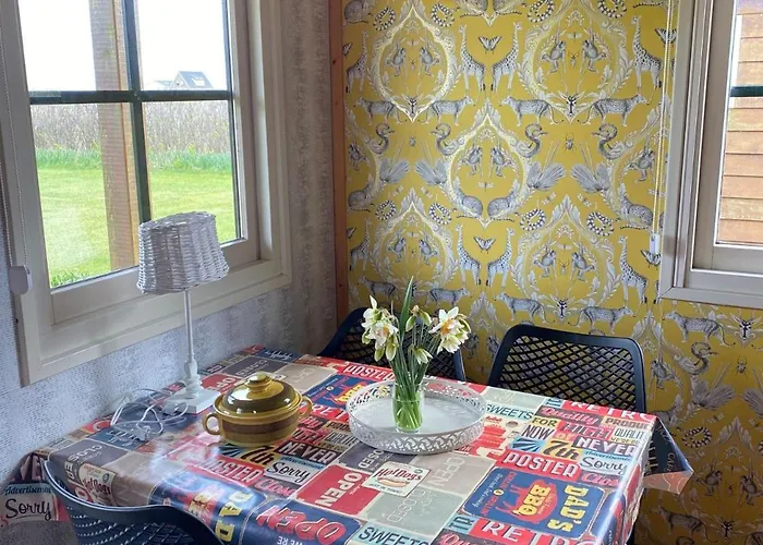 Boerencamping Duinzoomhoeve - Hooiberghut Eba