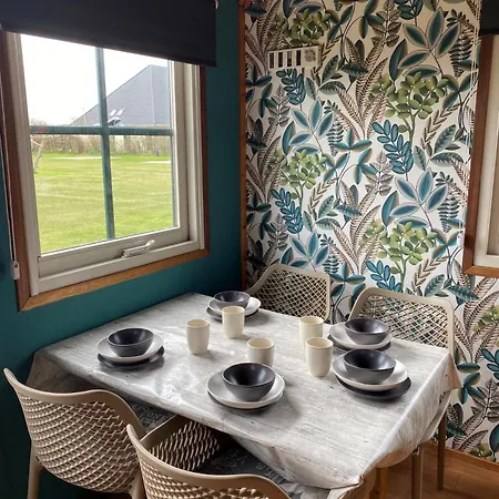 Boerencamping Duinzoomhoeve - Hooiberghut Eba *